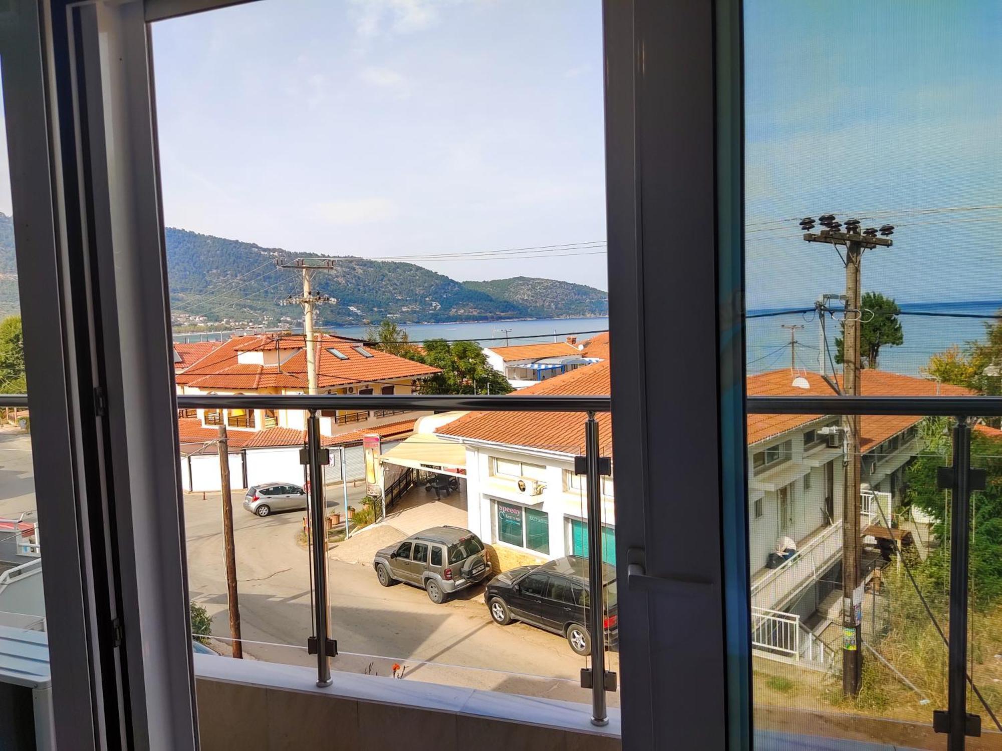 Celeste Deluxe Apartments Скала-Потамиас Экстерьер фото